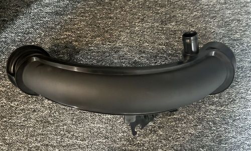 Ford focus 2.3 rs ecoboost crossover air intake pipe 2016-2018 g1fy-9c623-s c424