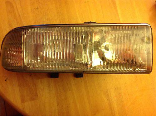 2001 chevy blazer head light - left front/drivers side