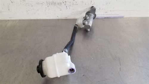 12 2012 toyota highlander 3.5l brake master cylinder