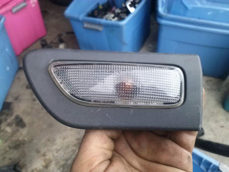 Volvo s60 turn signal light in fender trim socket see pic looks like right side