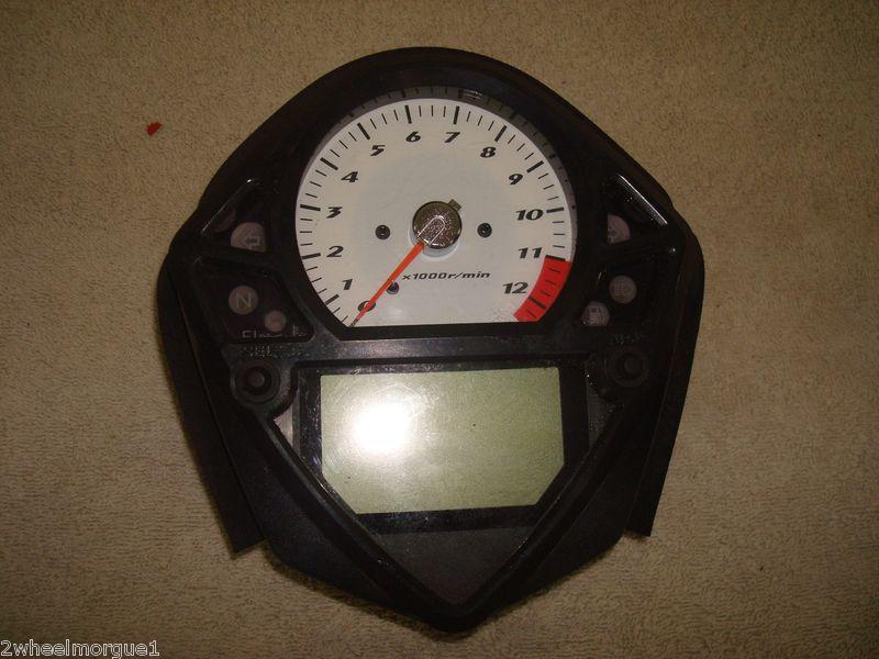 Suzuki sv650 gauges speedometer tachometer 2007 14,900 miles