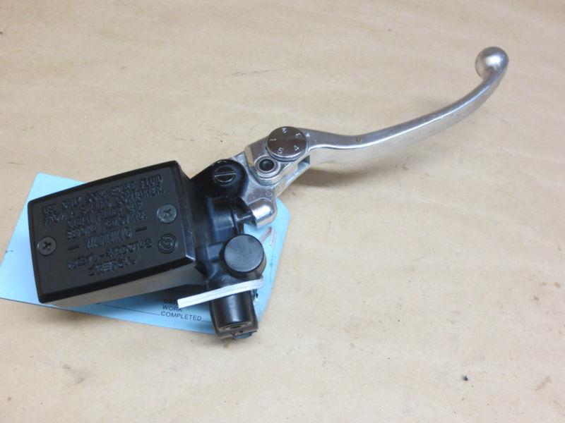 04 05 2006 2007 08 yamaha fz6 fz6s front brake master cylinder w/lever oem 