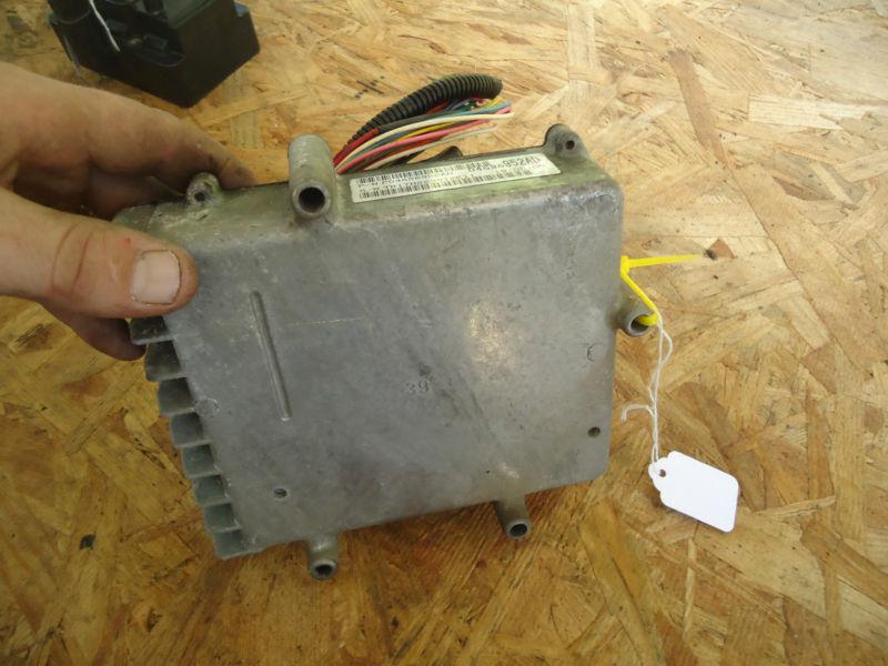 Ecu engine control unit pn# po4686952ad dodge caravan & other 1996-2000 05045