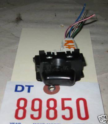 Lexus 93 es300 door lock switch right/front black 1993