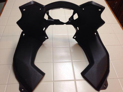 Suzuki 650 f instrument bezel trim fairing