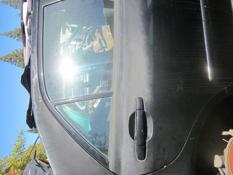 2001-2005 lexus is300 right rear door black color (only shell) oem *b-4