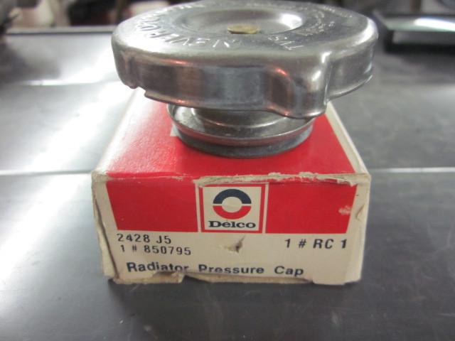 Nos radiator cap new in box gm#3852238, rc1 1955-61 corvette 1955-57 chevy