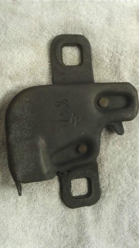 Hood latch for 1987-1988 thunderbird turbo coupe