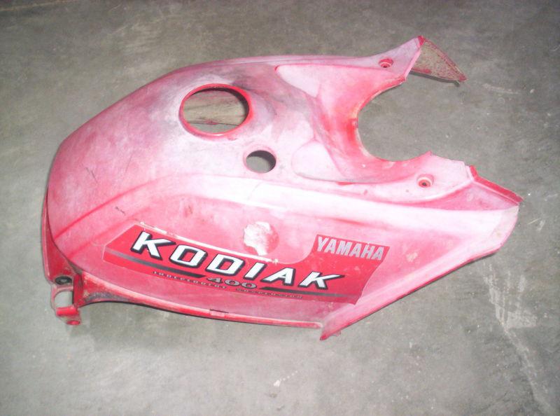 05 yamaha kodiak 400 4x4 gas tank cover plastic 8077