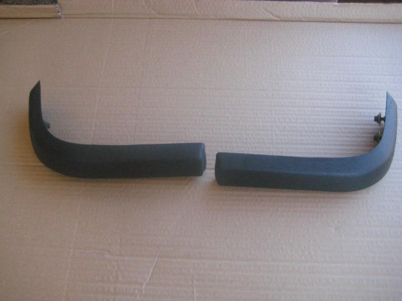 Jeep grand wagoneer rear impact strips.