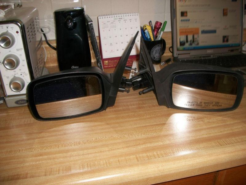 Pair side mirrors ford contour/merc. mystique 97-00 power, non-heated