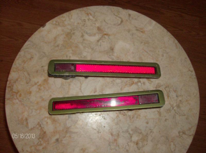 1970-71 barracuda, fury side marker light