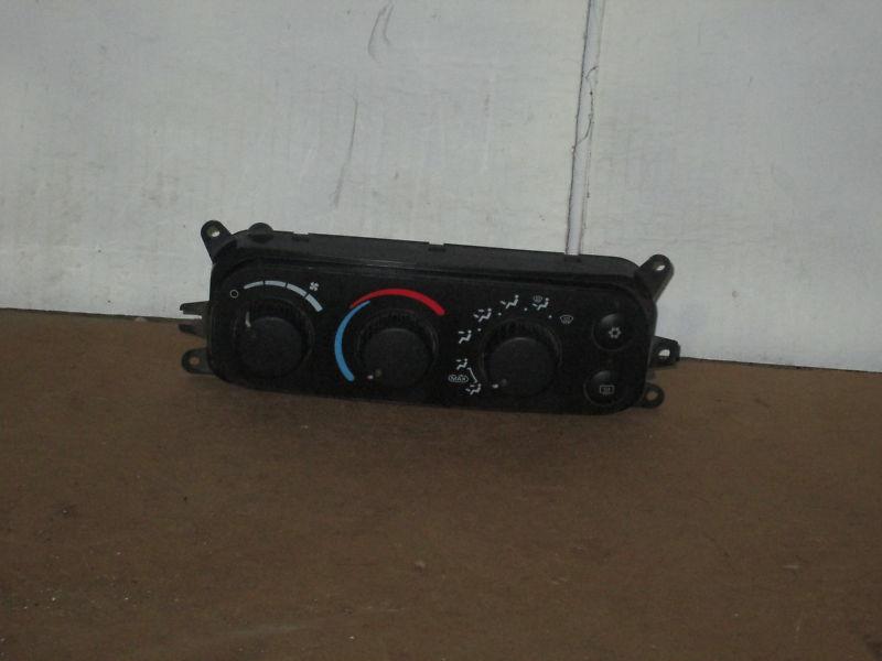 2003-2005 dodge ram 1500 a/c climate control oem ng2729 p55056246ac