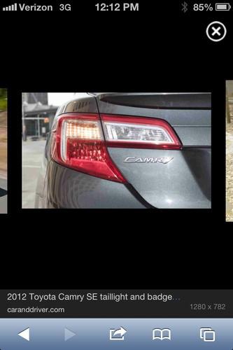 2012 toyota camry tail light