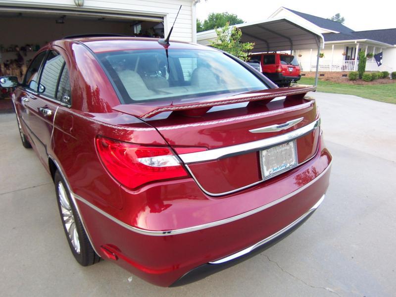 Painted 2011  2012 2013 chrysler 200 spoiler - custom style