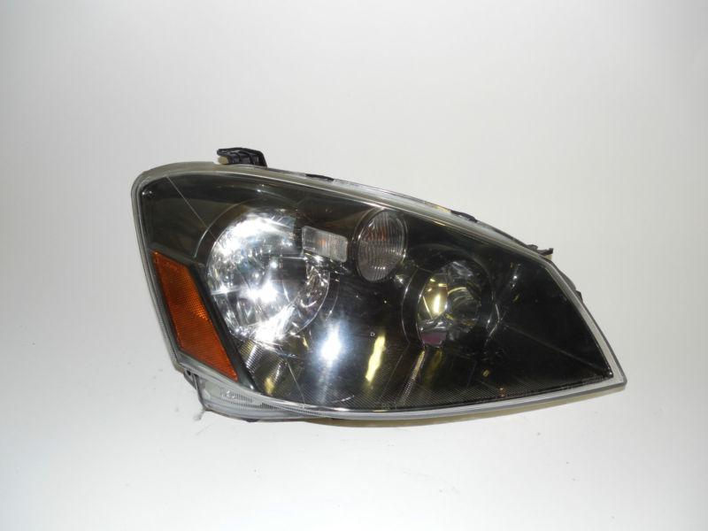 05 06 nissan altima right headlight nice!