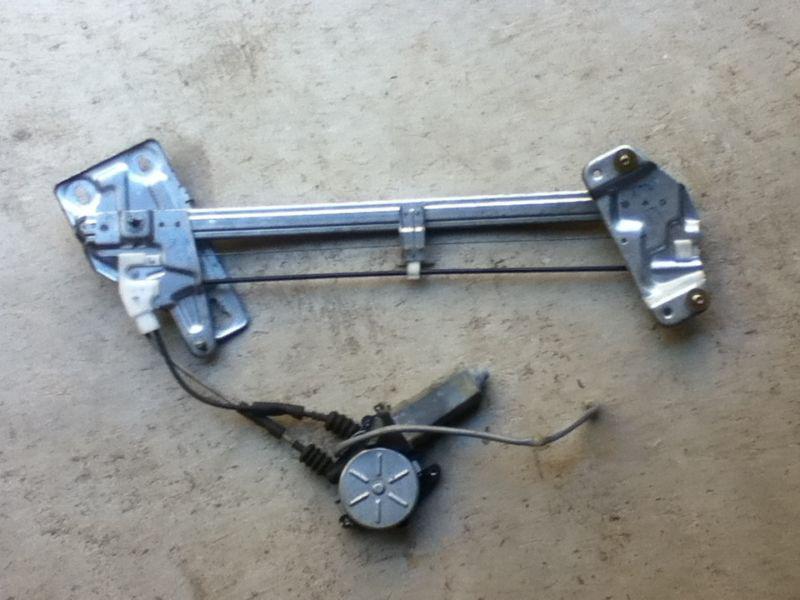 1994 - 1999 acura integra 4 door (rf) right front window regulator motor