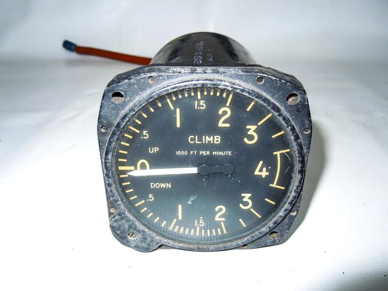 Aircraft/helicopter climb indicator gauge avionics with pipe