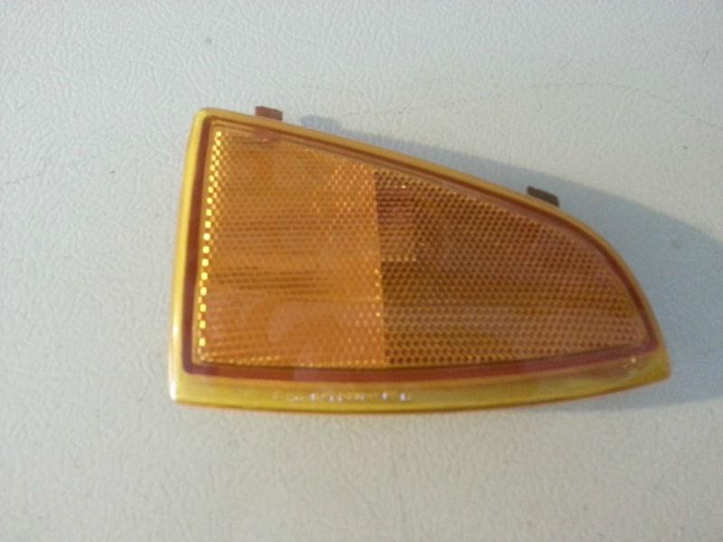 94-97 chevy marker lamp front rh passenger side oem gm part #16517202