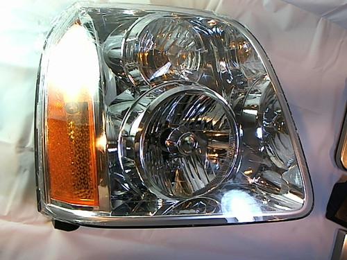 Depo 335-1142r-as gmc yukon passenger side replacement headlight assembly defect
