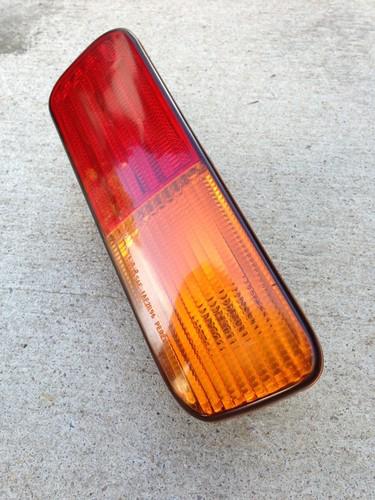 Lower tail light land rover discovery series 2 ii passenger right 99-02