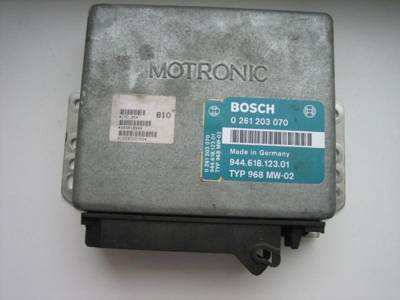 Porsche 968 ecu motronic engine computer 944.618.123.01 94461812301