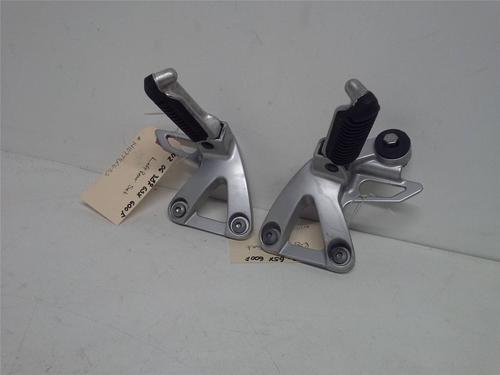 Oem 2006 suzuki katana gsx 600 f left/right lh rh rear passenger foot peg set