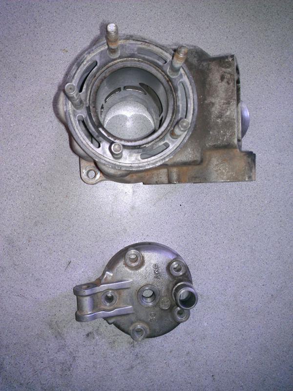 Yz125 cylinder and head for parts 2002