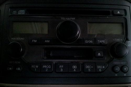 03 04 05 honda pilot cd cassette  radio w/code oem lkq