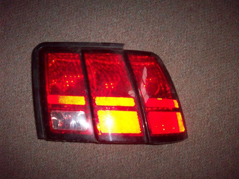 1999-2004 ford mustang right taillight 