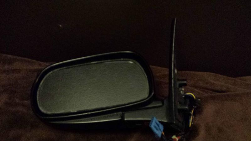 Infiniti j30 driver's side exterior power mirror