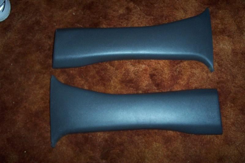 Used  1990  toyota  4runner  plastic  pillar  covers - left  and  right