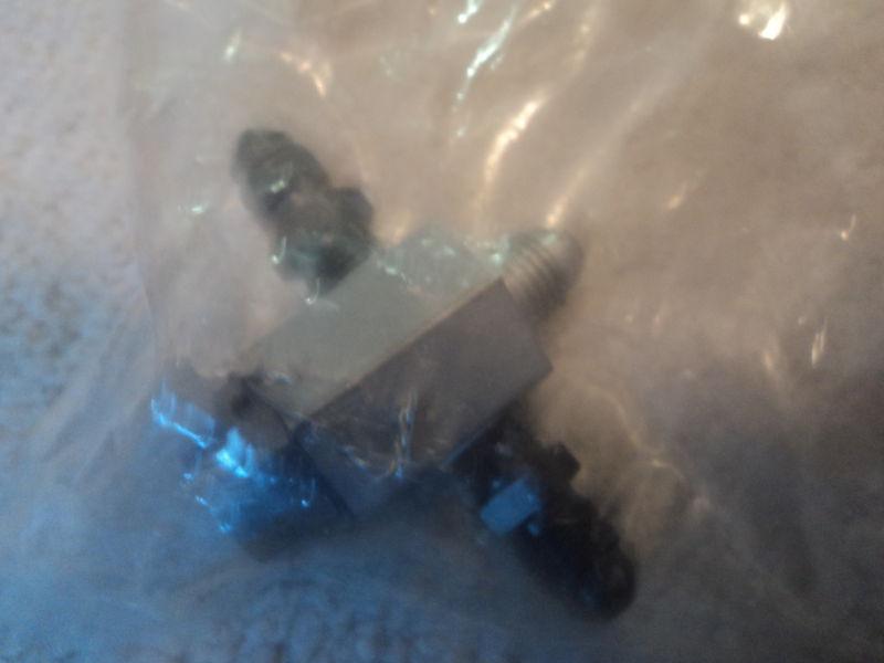 Lycoming lw-13134-85 relief valve assembly- new in original package