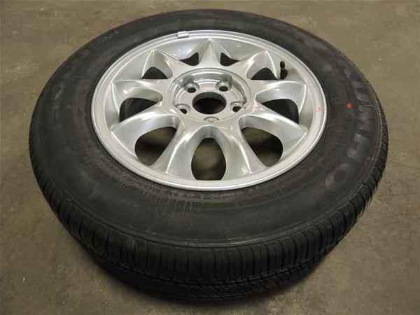 2004 05 06 kia amanti 16" wheel w/ kumho tire oem lkq