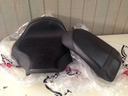 Mustang motorcycle 2 pc vintage seat black yamaha raider 08-11