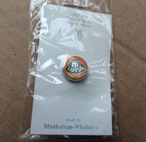 Lotus f1 racing pin from manhattan-windsor