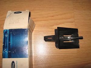 Nos 1975 76 77 78 79 ford ltd mercury marquis lincoln continental glove box lamp