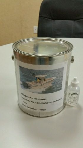 White gelcoat w/o wax  (grady white color) 1 gallon with hardner