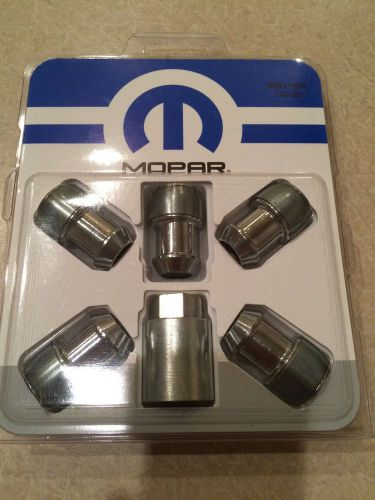 Mopar jeep wrangler 97-16, jeep liberty 02 -07  wheel locks 82483 82211405 new