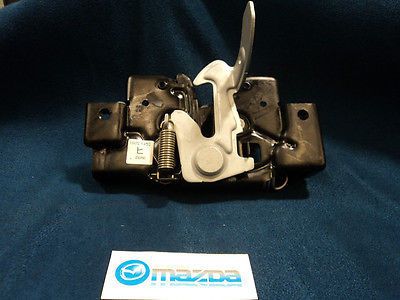 Mazda 3 2010-2012 new oem front hood lock