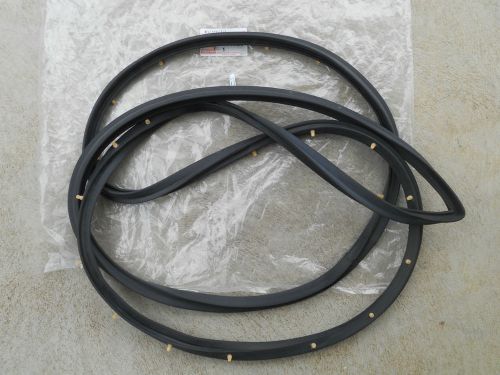 Toyota ke20 ke25 ke26 te27 corolla 2 door rh front door weatherstrip new