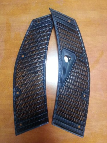 Mercedes w123  cowl vent grill cover