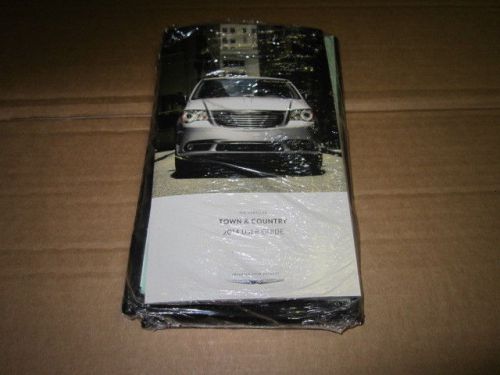 2014 chrysler town and country owners manual    new sealed (oem)     - j3002