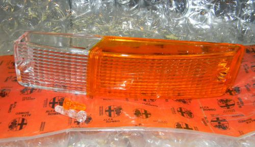 Alfa romeo spider nos right turn signal lens and  orange and white screws