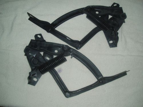 1971-73 reproduction mustang hood hinges