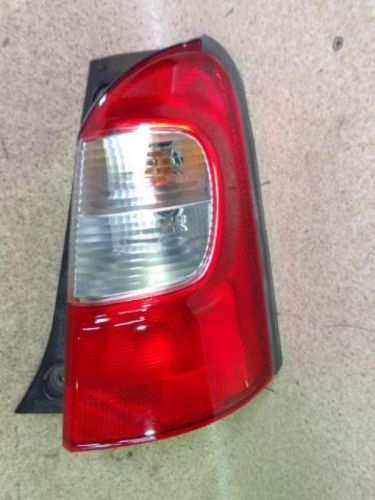 Daihatsu esse 2006 rear right combination lamp [8615500]