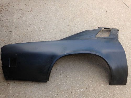 1686906 gm new chevelle malibu/laguna right rear quarter panel