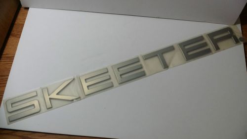 Large skeeter boats  &#034;skeeter&#034; emblem  silver