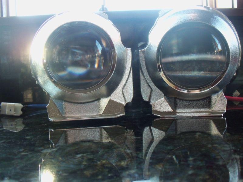 Lexus  bi xenon hid projectors oem original d4s, d2s clear lens, side entry,mint