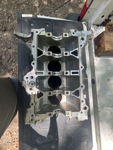 2012-2015toyota prius hybrid engine bare block r0867831 (1.5l 4 cylinder) 1nz